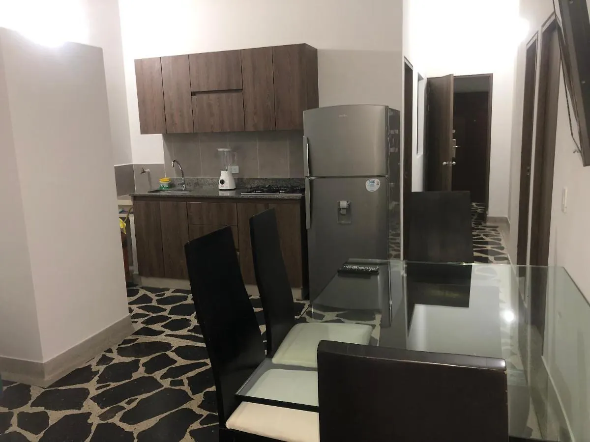 Apartamento Apartamento Amplio En Laureles, Excelente Ubicacion, 3 Alcobas 403 Medellín 0*,
