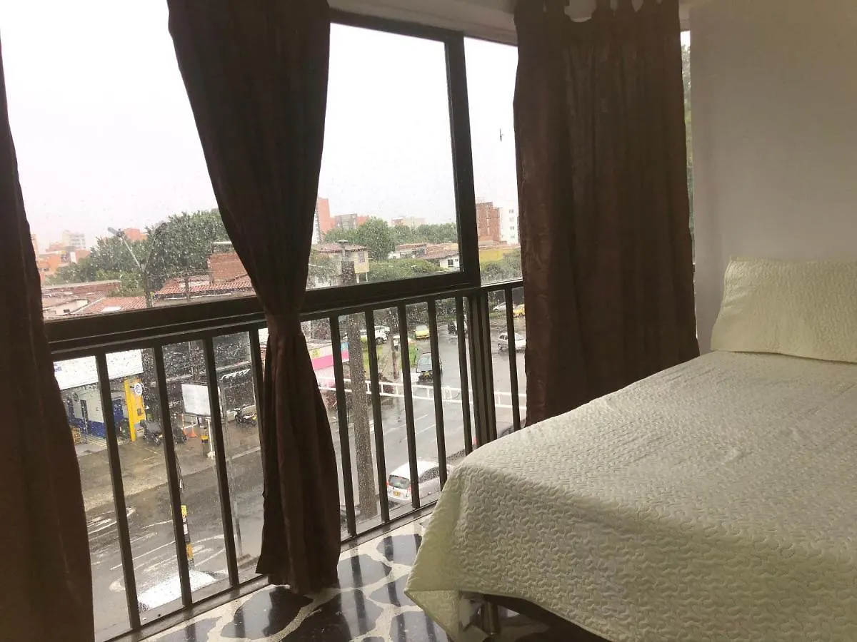 Apartamento Apartamento Amplio En Laureles, Excelente Ubicacion, 3 Alcobas 403 Medellín Colombia