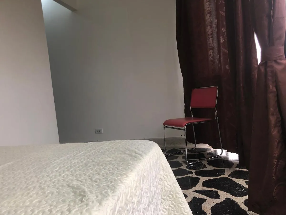 Apartamento Apartamento Amplio En Laureles, Excelente Ubicacion, 3 Alcobas 403 Medellín