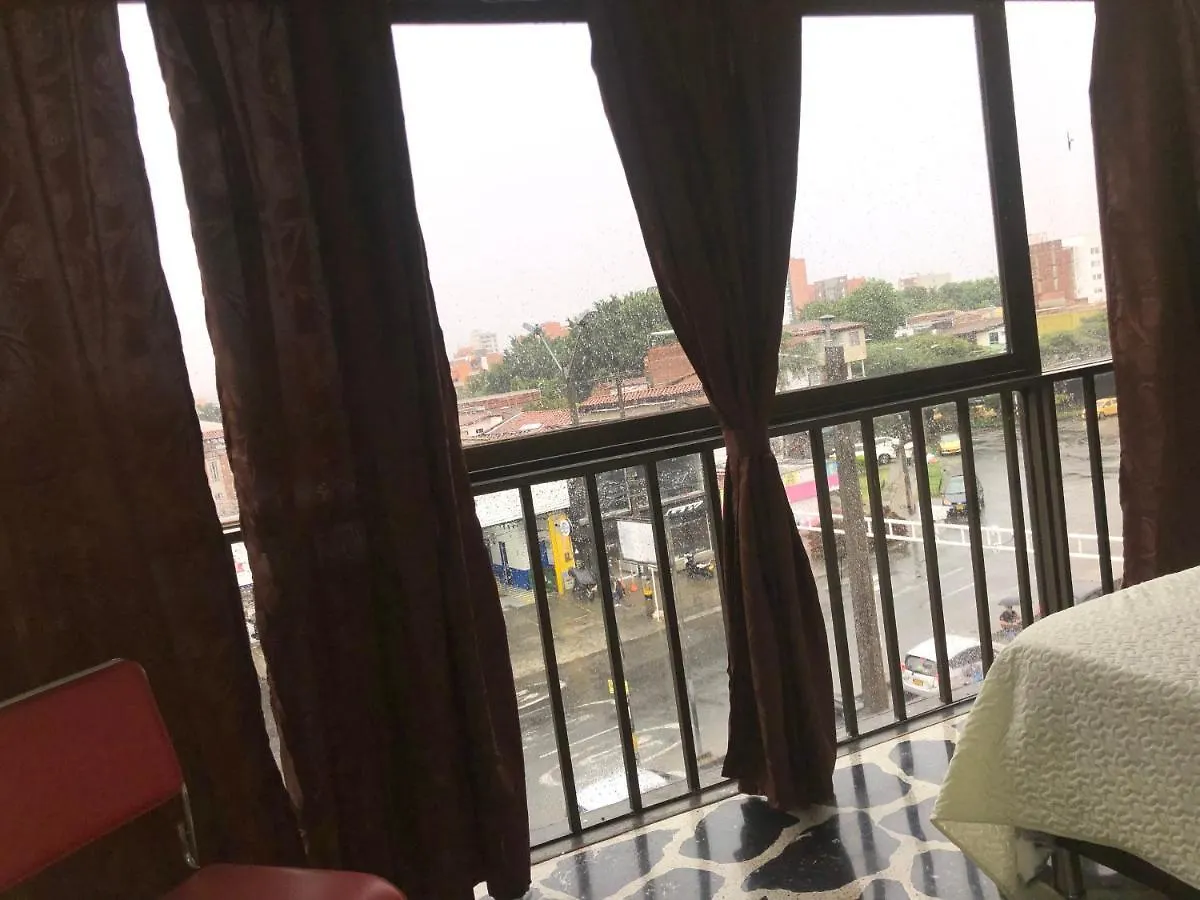 Apartamento Apartamento Amplio En Laureles, Excelente Ubicacion, 3 Alcobas 403 Medellín