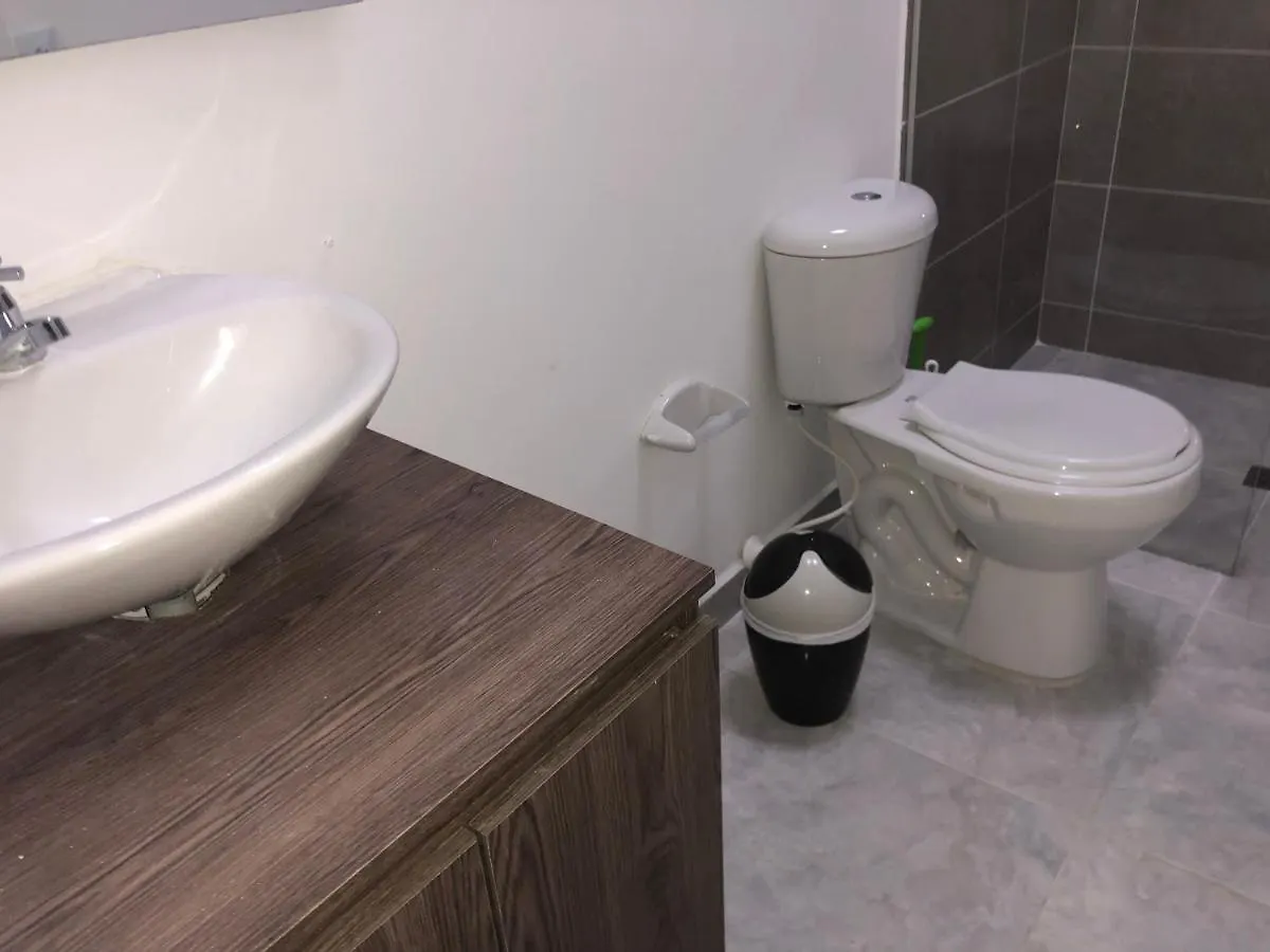 Apartamento Apartamento Amplio En Laureles, Excelente Ubicacion, 3 Alcobas 403 Medellín