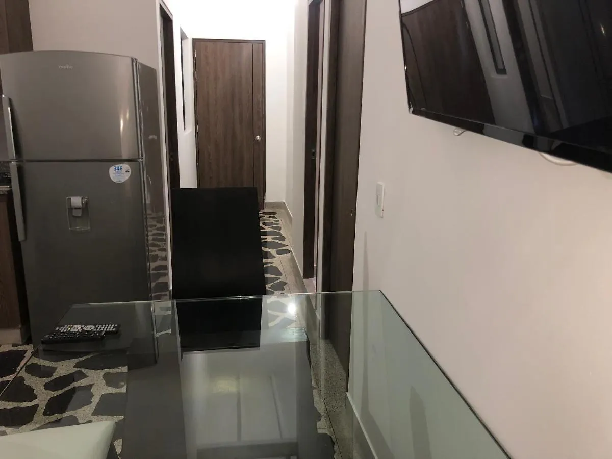 Apartamento Apartamento Amplio En Laureles, Excelente Ubicacion, 3 Alcobas 403 Medellín