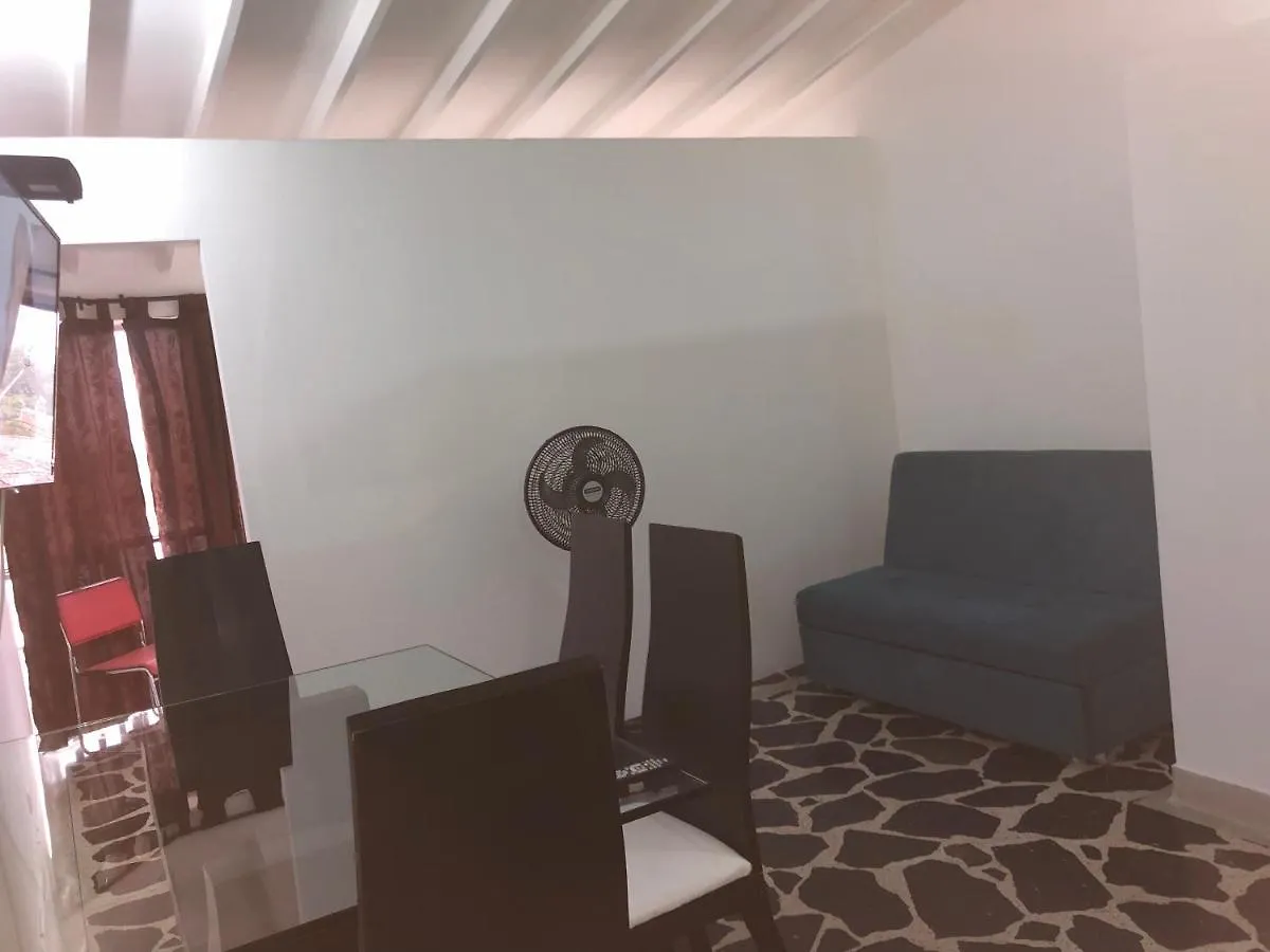 Apartamento Apartamento Amplio En Laureles, Excelente Ubicacion, 3 Alcobas 403 Medellín Colombia