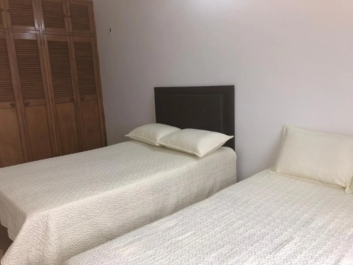 Apartamento Apartamento Amplio En Laureles, Excelente Ubicacion, 3 Alcobas 403 Medellín