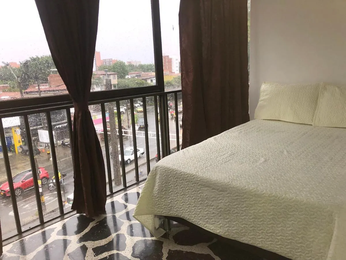 Apartamento Apartamento Amplio En Laureles, Excelente Ubicacion, 3 Alcobas 403 Medellín Colombia