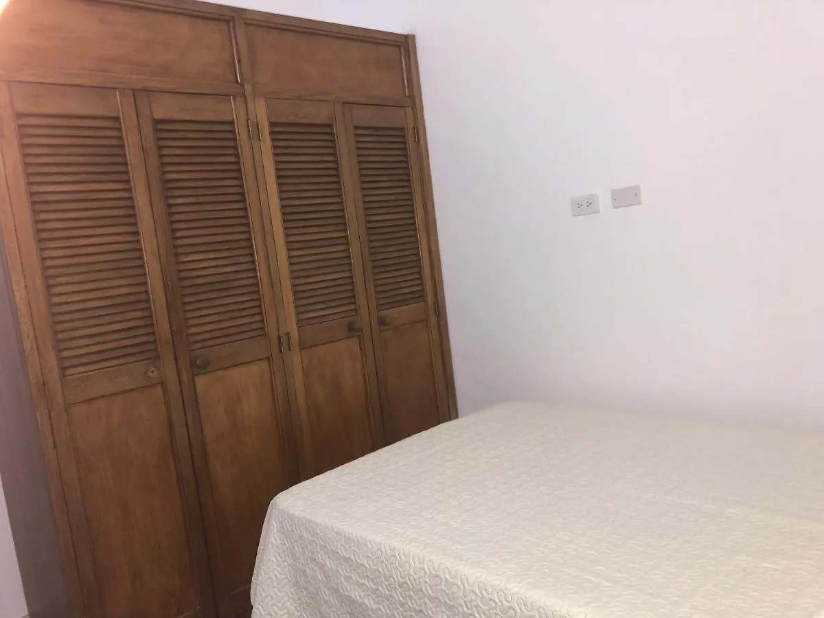 Apartamento Apartamento Amplio En Laureles, Excelente Ubicacion, 3 Alcobas 403 Medellín Colombia