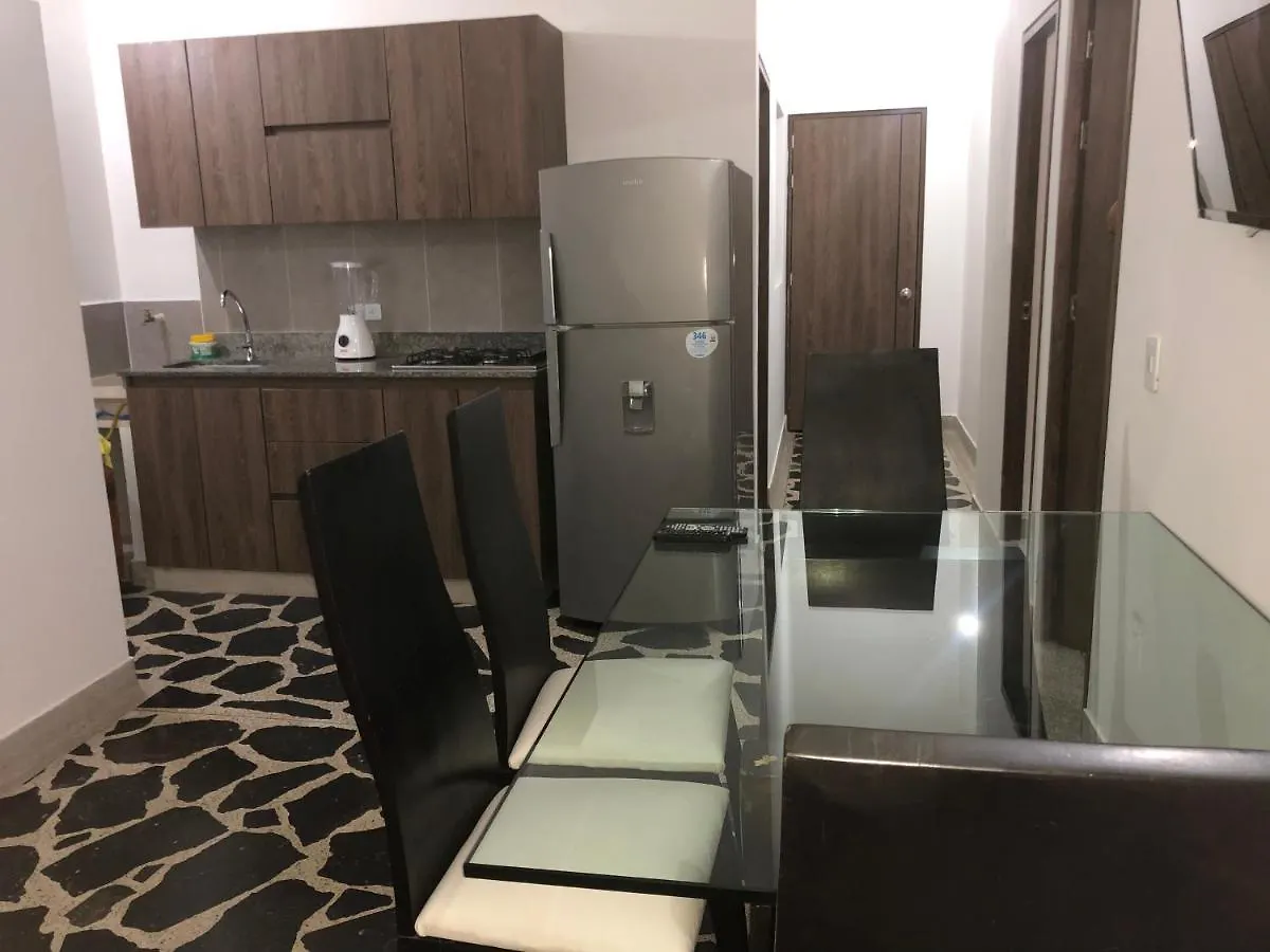 Apartamento Apartamento Amplio En Laureles, Excelente Ubicacion, 3 Alcobas 403 Medellín 0*,